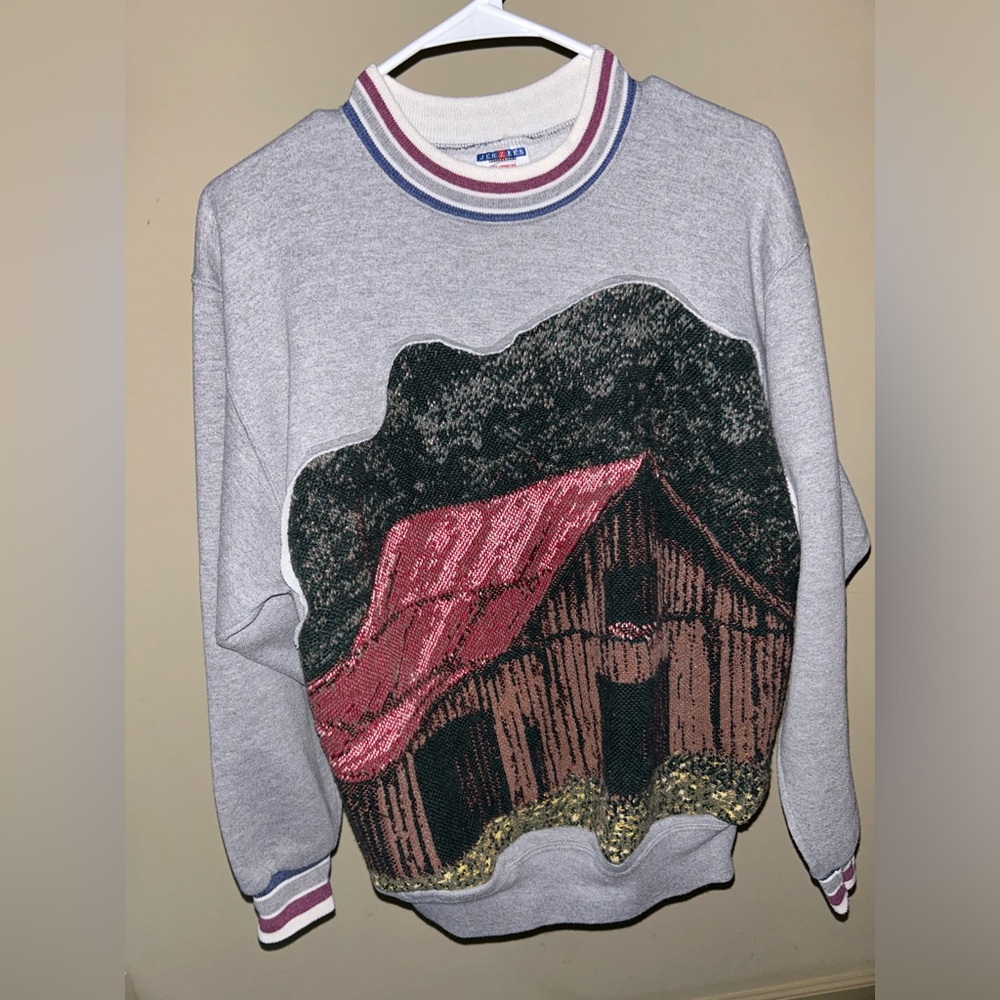 Reworked / Upcycled crewneck. Sweatshirt mixed with tapestry blanket